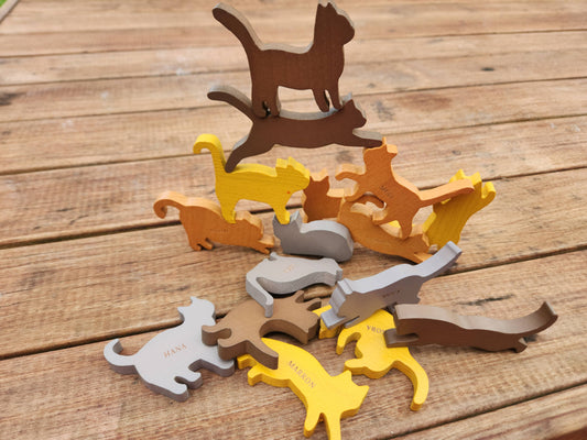 16 Wooden Stacking Cats